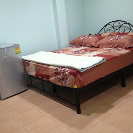 Hotel J&E Nong Prue Esterno foto
