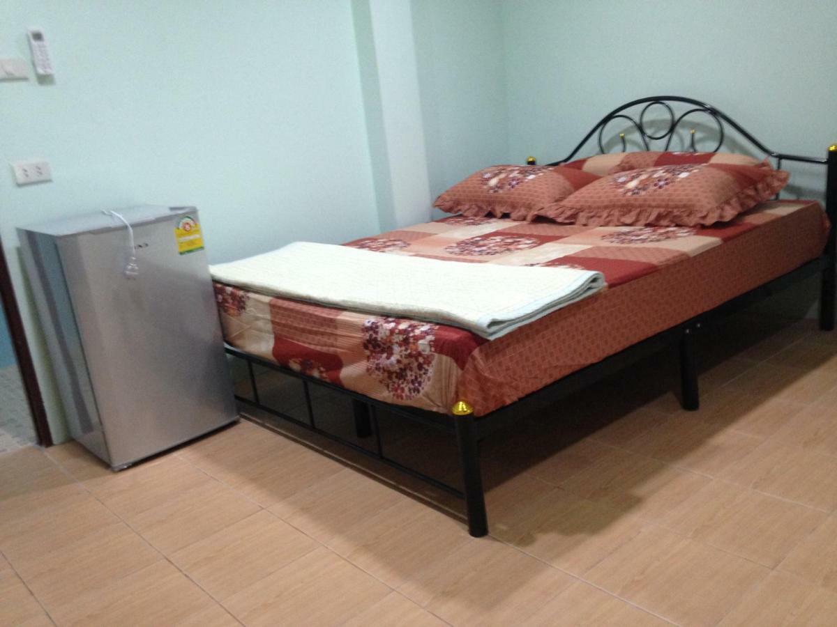 Hotel J&E Nong Prue Esterno foto